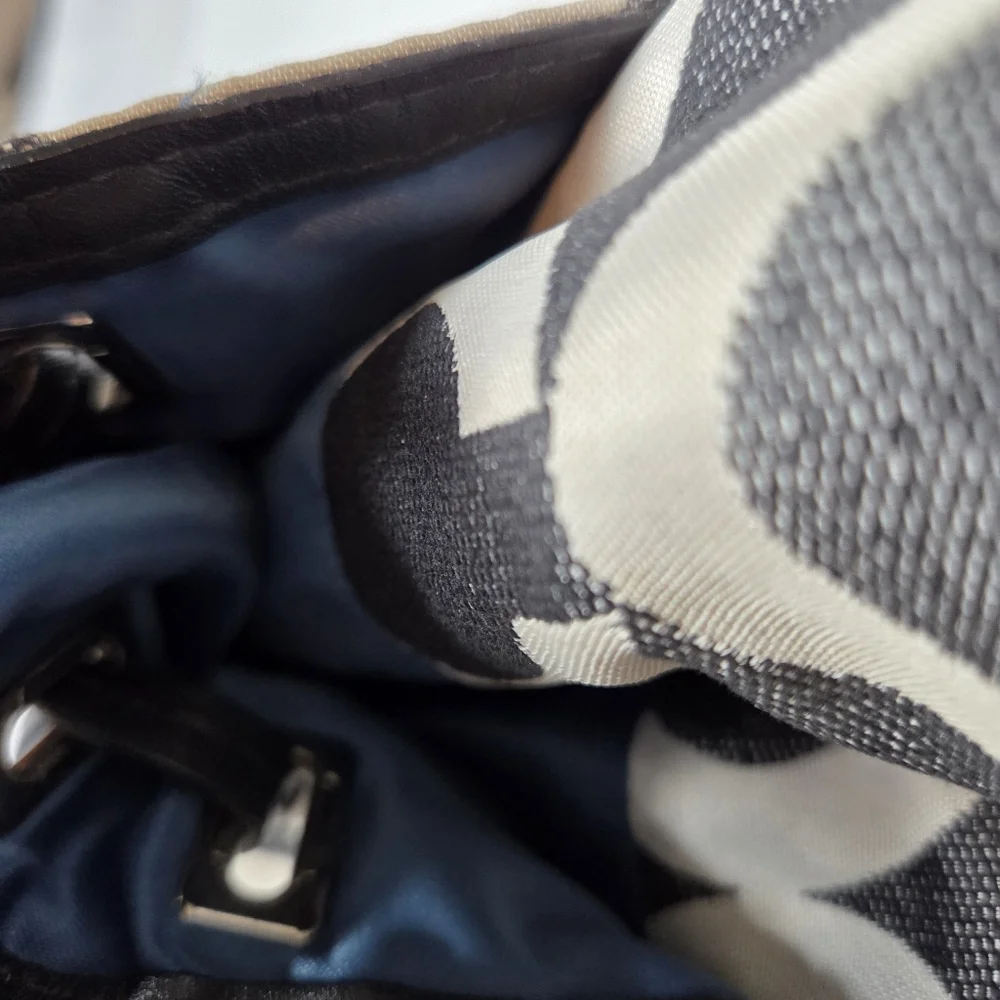 Coach Black and White Signature Purse OP Art - Picture 5 of 13